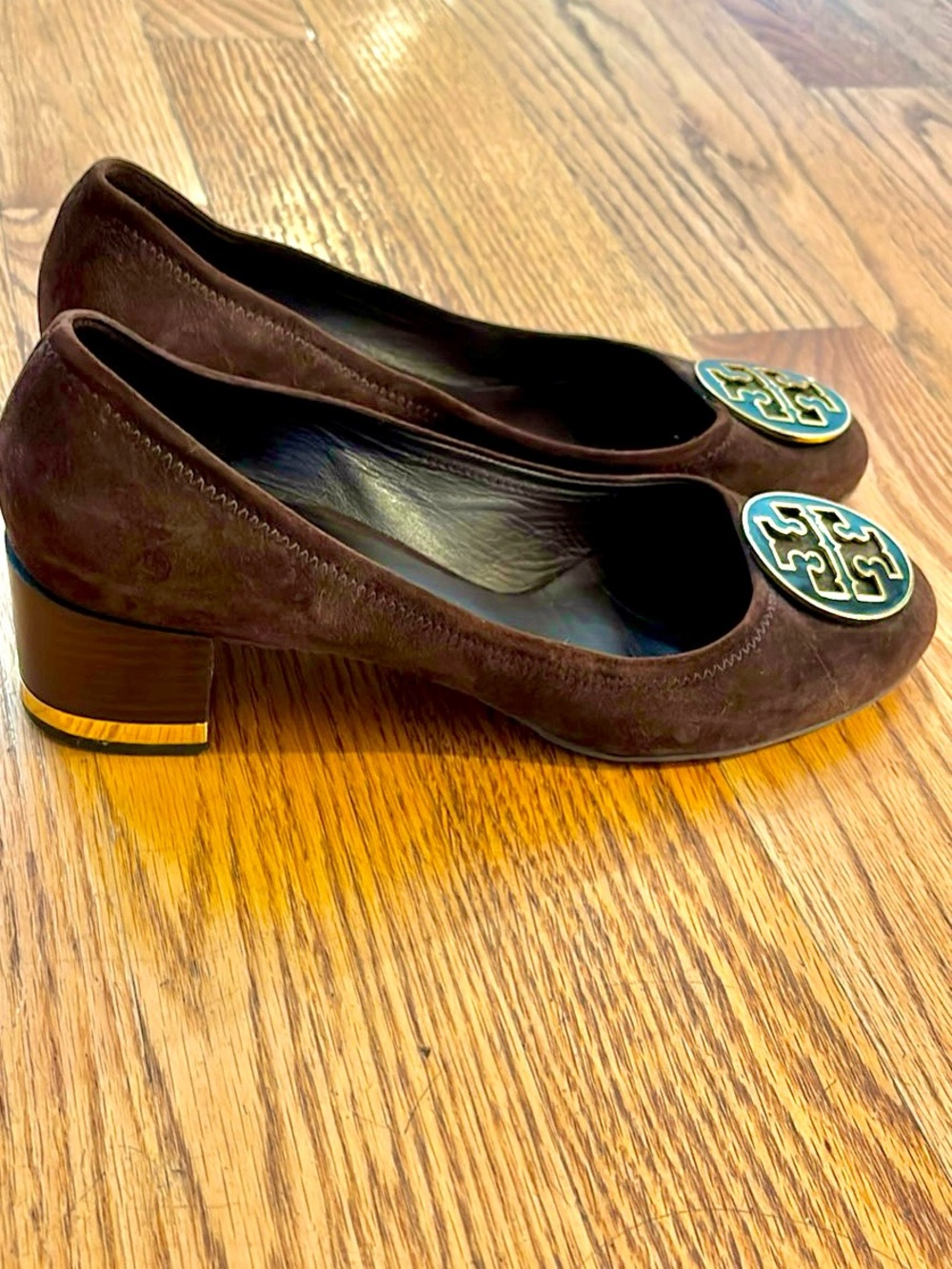 Tory Burch brown suede heels. Size 10. - Picture 3 of 6